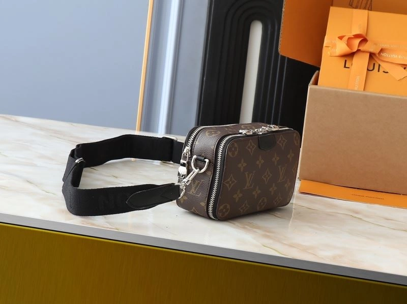 Louis Vuitton Satchel Bags Sleek 88552