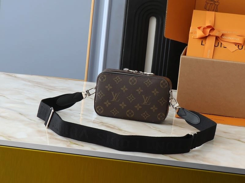 Louis Vuitton Satchel Bags Sleek 88552