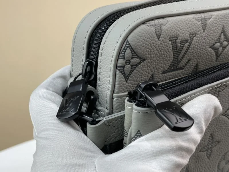 OdorResistant Louis Vuitton Satchel Bags 41147