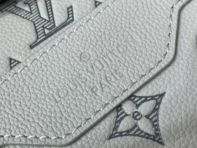 OdorResistant Louis Vuitton Satchel Bags 41147