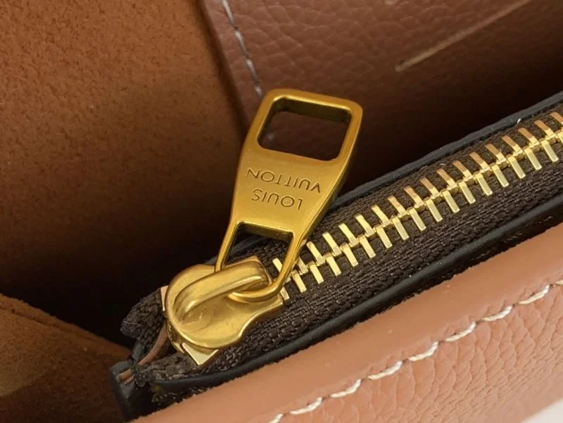 Louis Vuitton Satchel Bags Versatile 40522