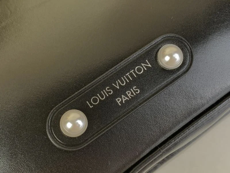 WeatherProof Louis Vuitton Satchel Bags 40511