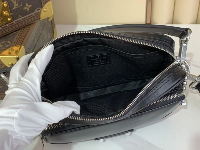 WeatherProof Louis Vuitton Satchel Bags 40511