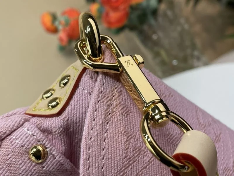 MoistureWicking Louis Vuitton Satchel Bags 40468