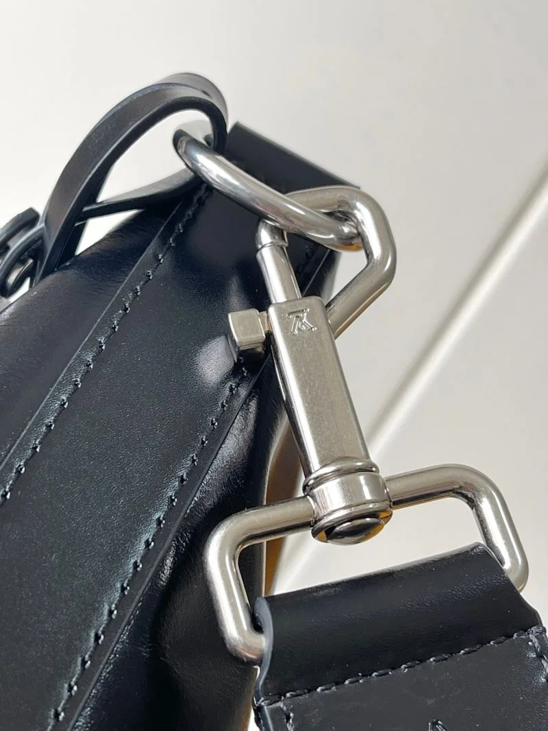 UrbanChic Louis Vuitton Satchel Bags 40452