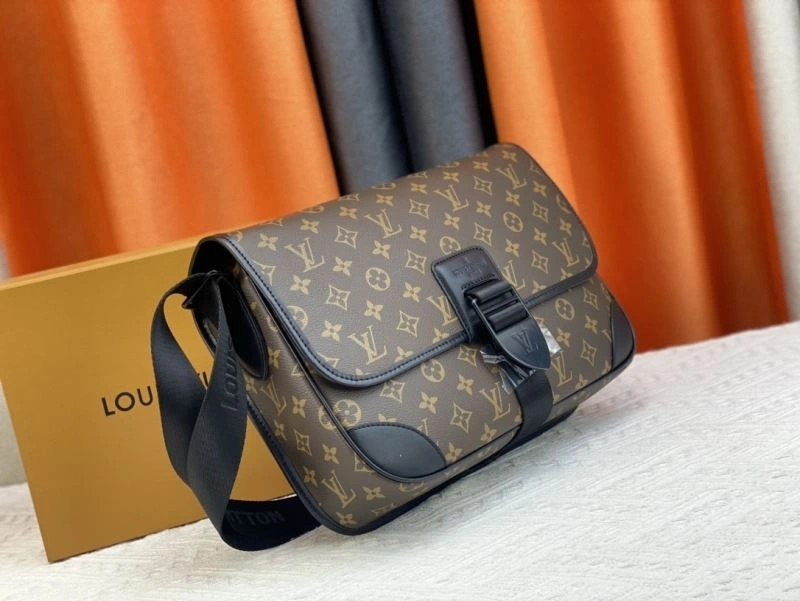 Unisex Louis Vuitton Satchel Bags 79737