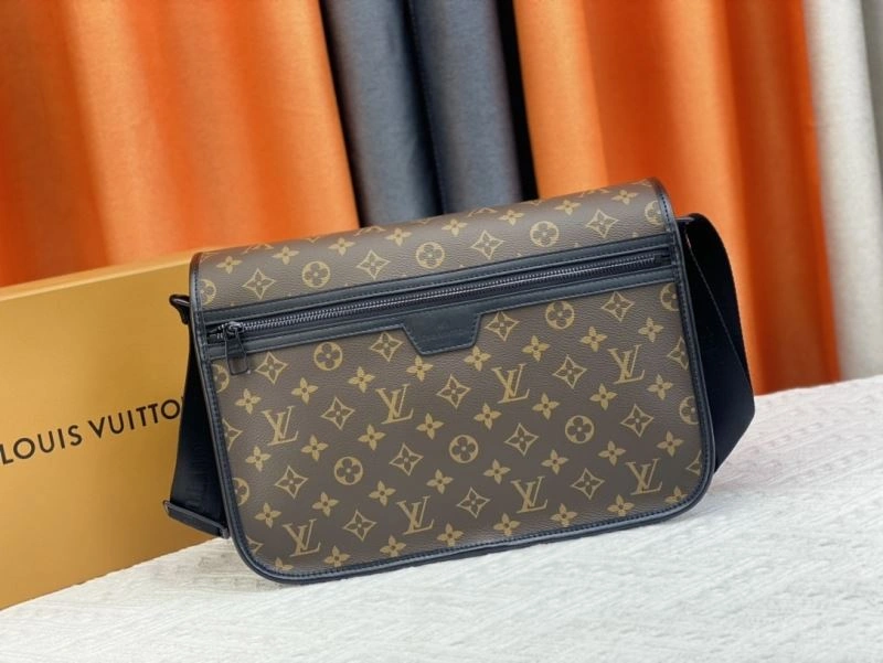 Unisex Louis Vuitton Satchel Bags 79737