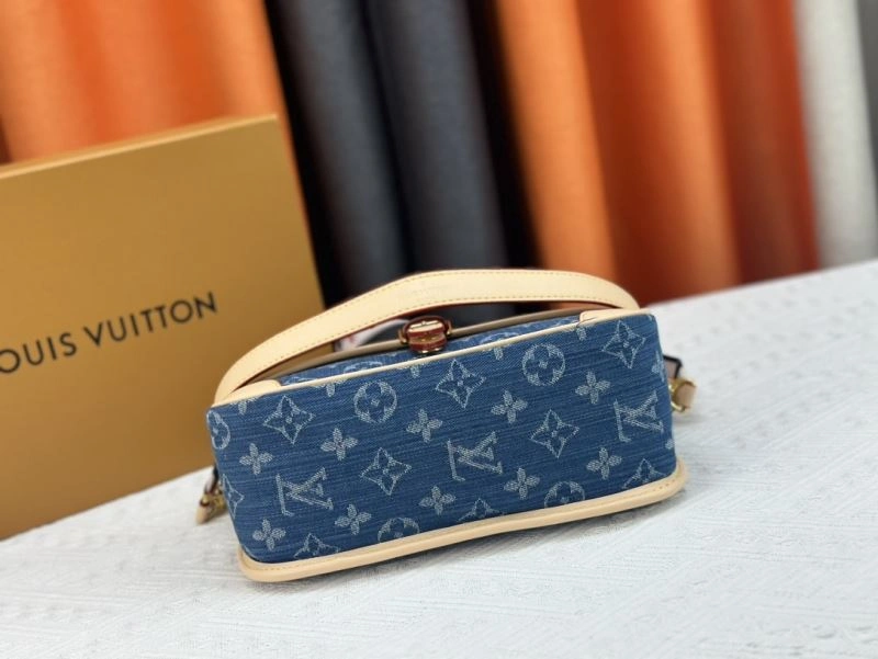 Unisex Louis Vuitton Satchel Bags 79708