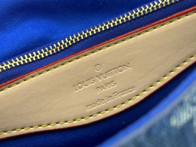 Unisex Louis Vuitton Satchel Bags 79708