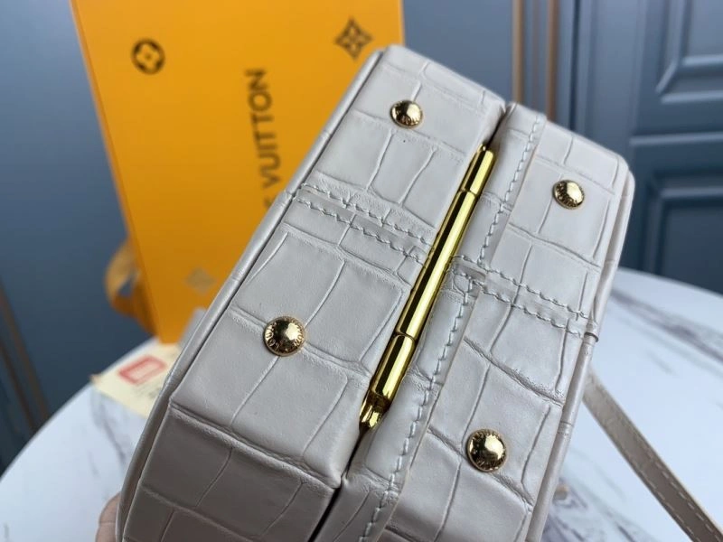 MoistureWicking Louis Vuitton Satchel Bags 79715