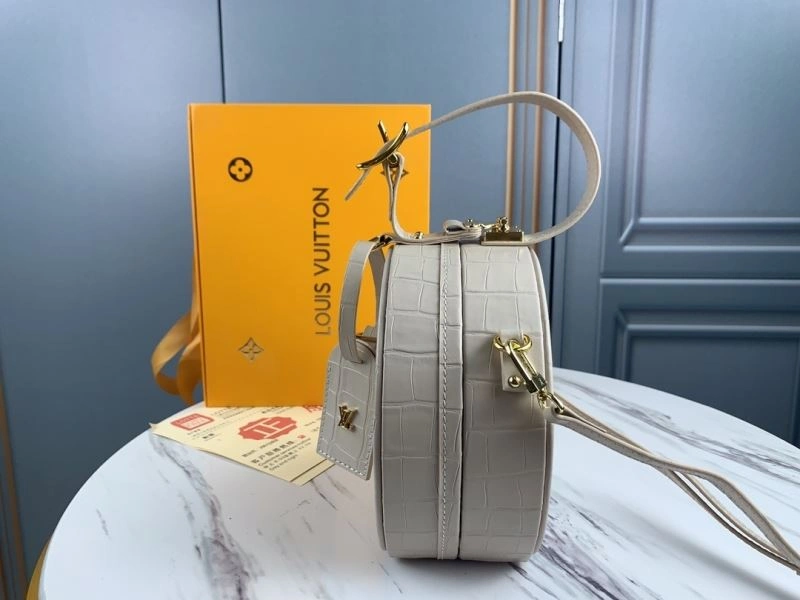 MoistureWicking Louis Vuitton Satchel Bags 79715