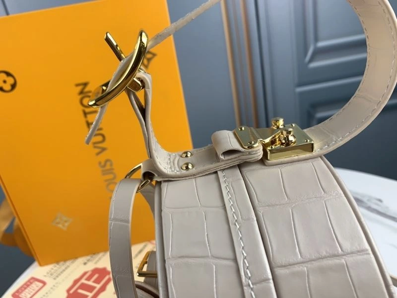 MoistureWicking Louis Vuitton Satchel Bags 79715