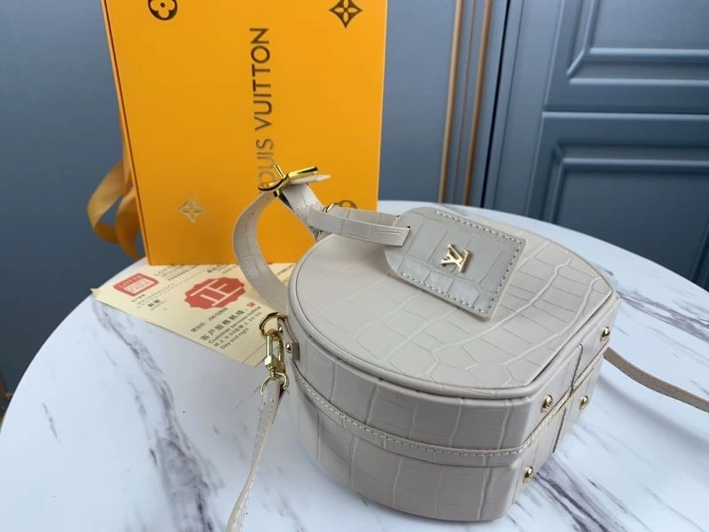 MoistureWicking Louis Vuitton Satchel Bags 79715