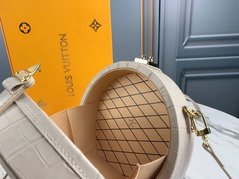 MoistureWicking Louis Vuitton Satchel Bags 79715