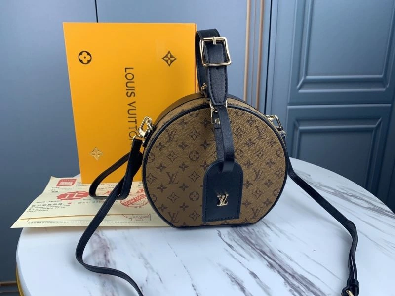 Louis Vuitton Satchel Bags Practical 79700