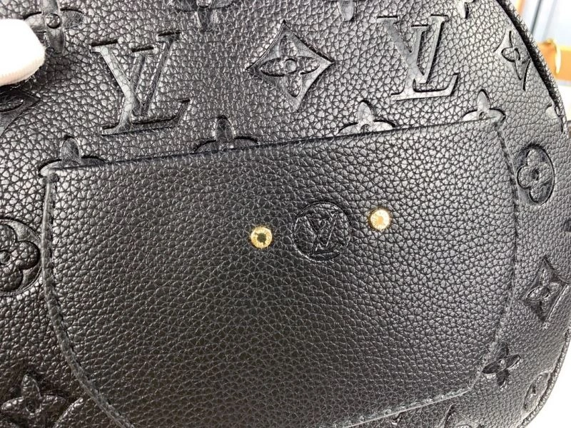 Unisex Louis Vuitton Satchel Bags 79660