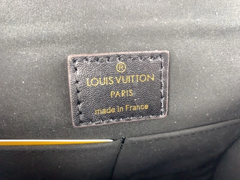Louis Vuitton Satchel Bags Chic 79652