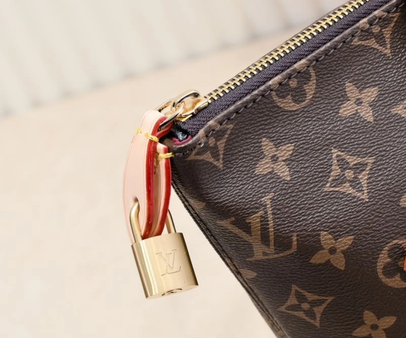 Louis Vuitton Satchel Bags Fashionable 79607