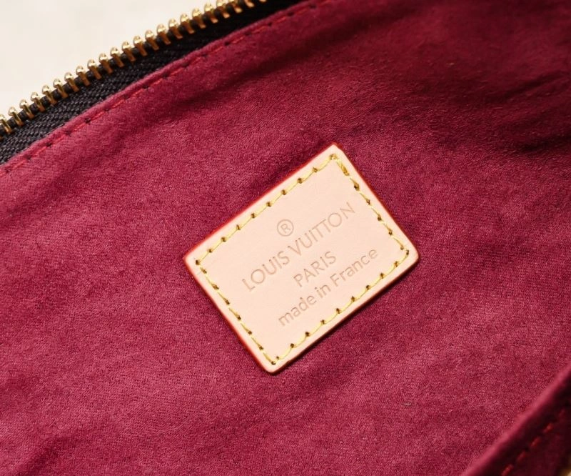 Louis Vuitton Satchel Bags Fashionable 79607