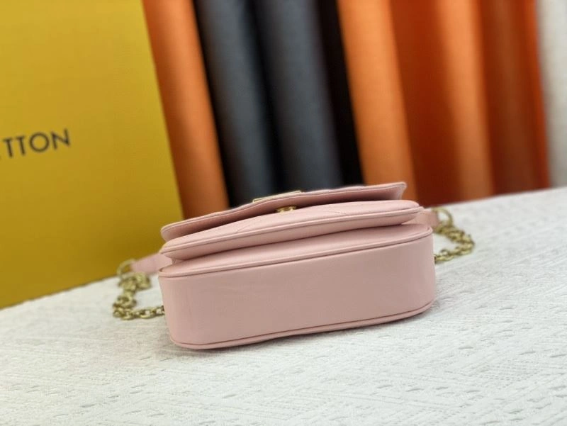 Louis Vuitton Satchel Bags Trendsetting 79612