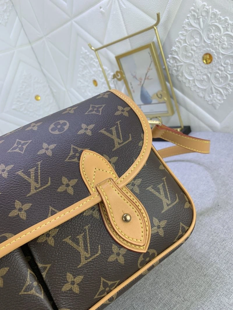 Compact Louis Vuitton Satchel Bags 79565