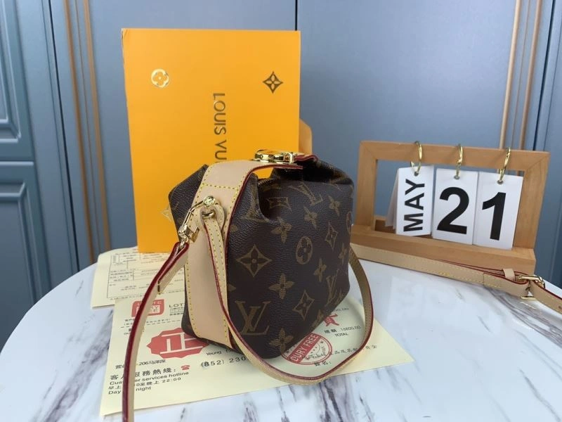Lightweight Louis Vuitton Satchel Bags 79567