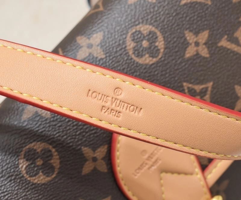 Compact Louis Vuitton Satchel Bags 79547