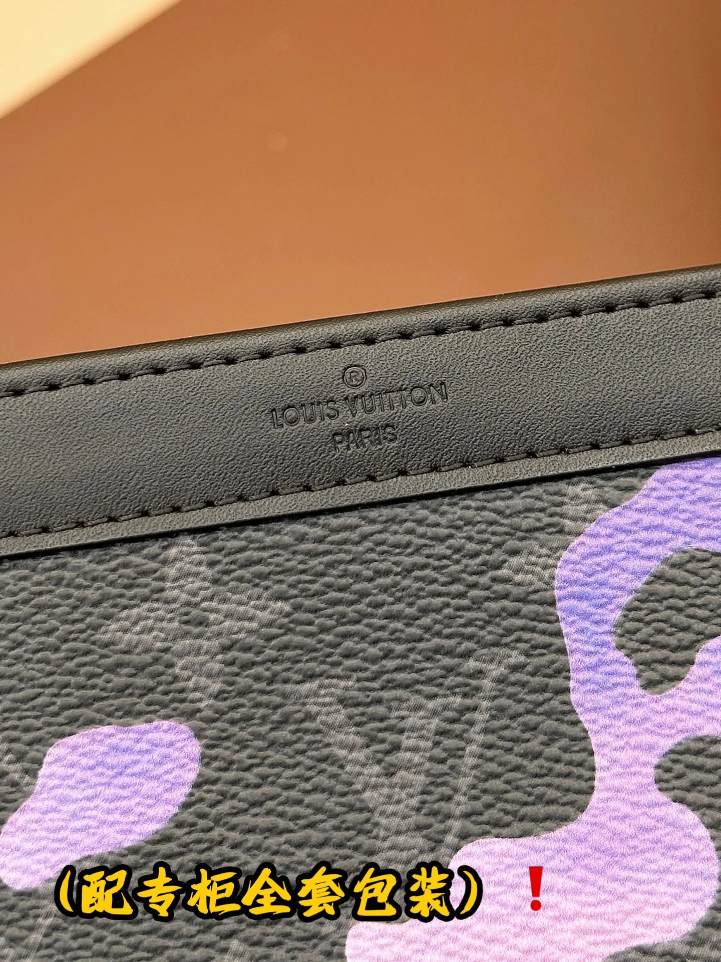 Unisex Louis Vuitton Satchel Bags 56214