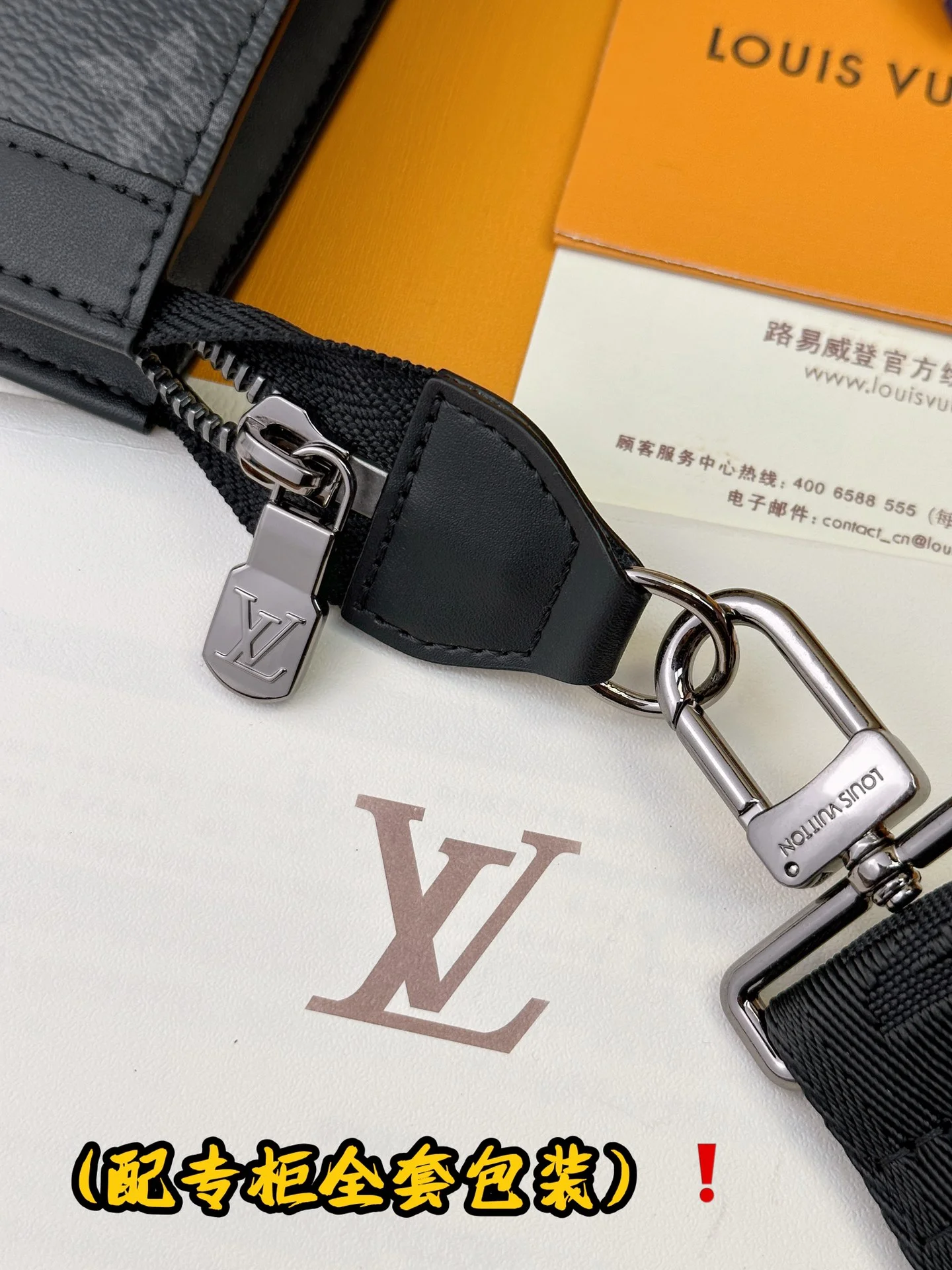 Unisex Louis Vuitton Satchel Bags 56214
