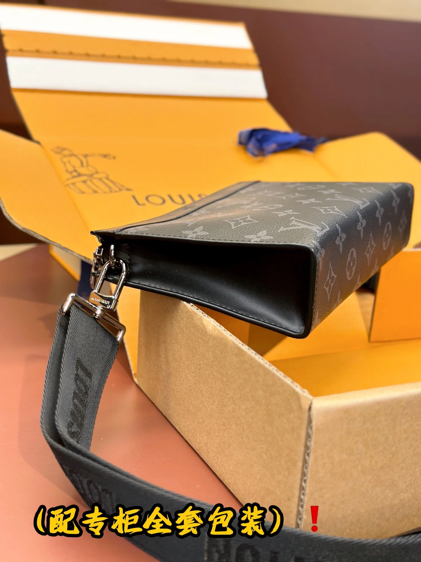 Louis Vuitton Satchel Bags MoistureWicking 56211