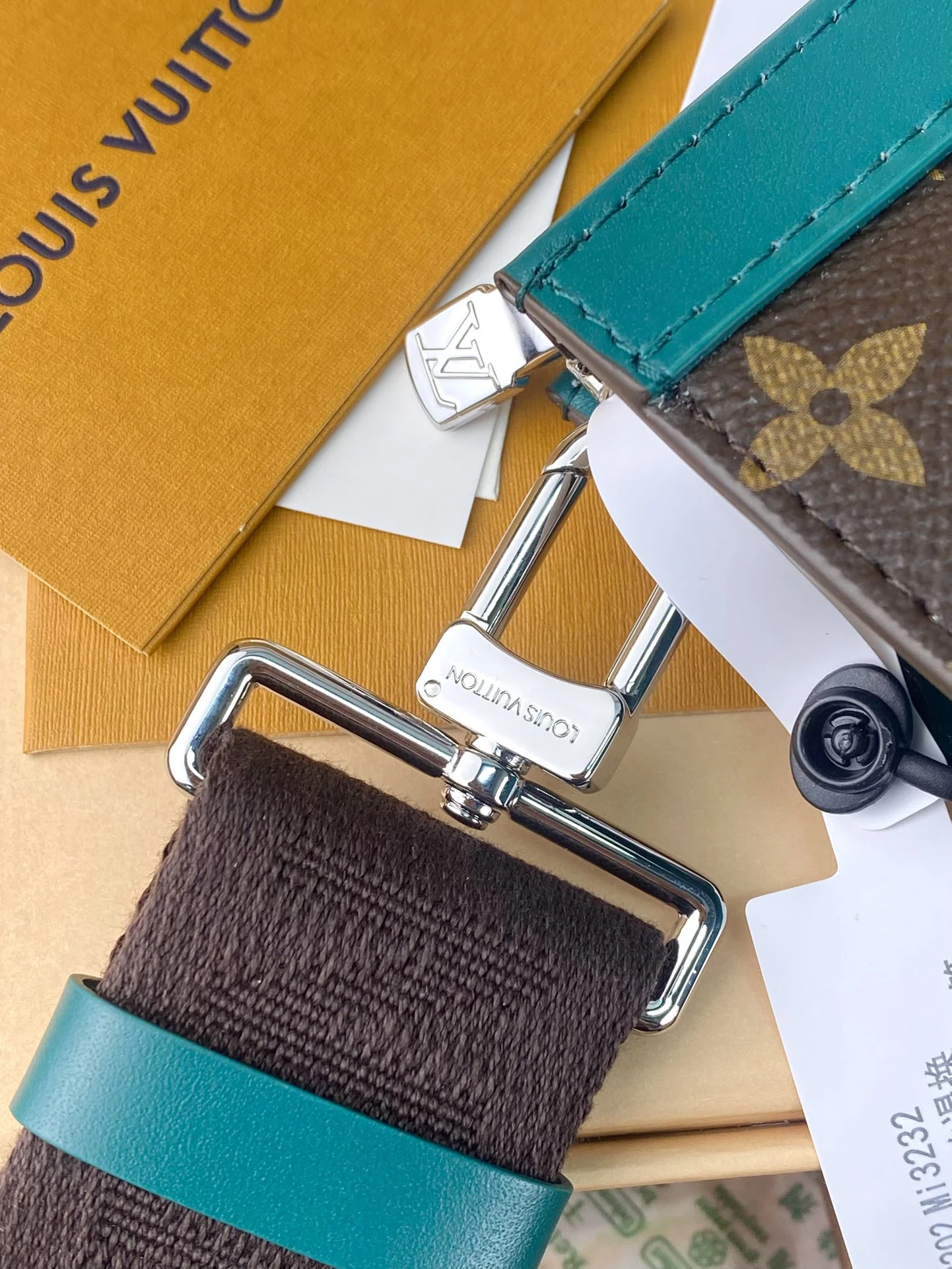Sleek Louis Vuitton Satchel Bags 56208