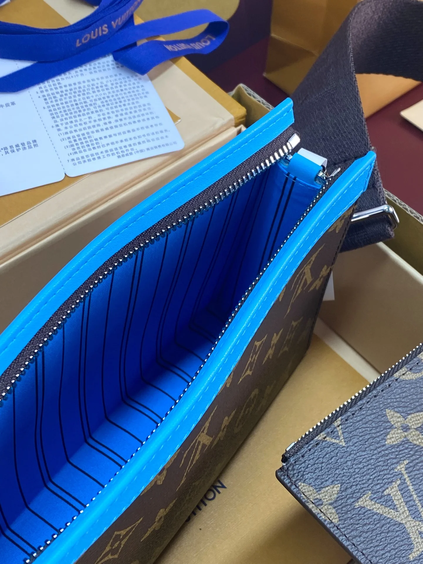 Thermal Louis Vuitton Satchel Bags 56237