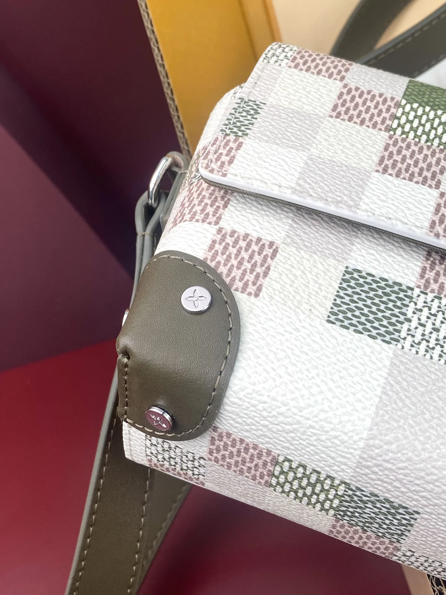 Louis Vuitton Satchel Bags Snug 56203