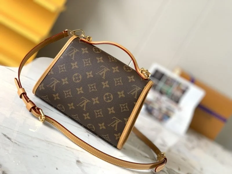 Louis Vuitton Satchel Bags Minimalist 39713