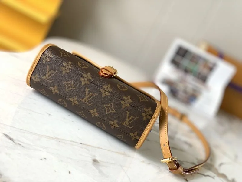 Louis Vuitton Satchel Bags Minimalist 39713