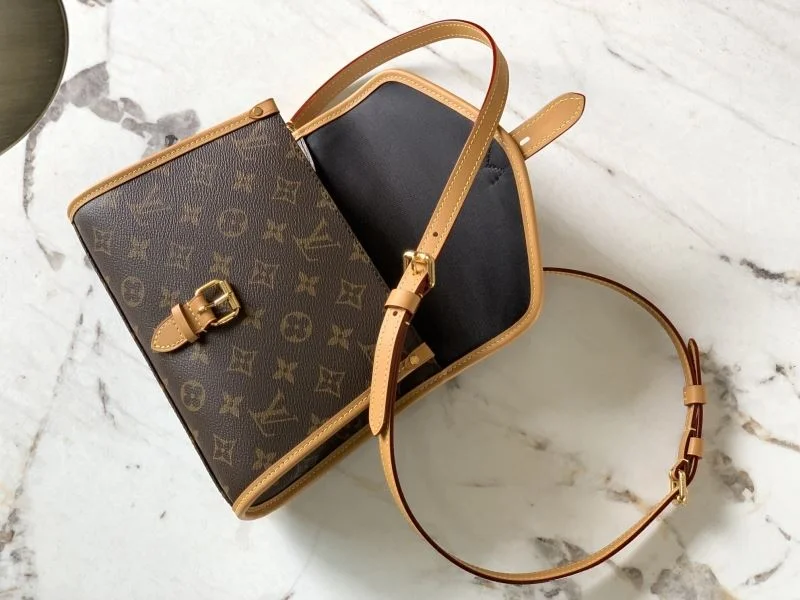 Louis Vuitton Satchel Bags Minimalist 39713