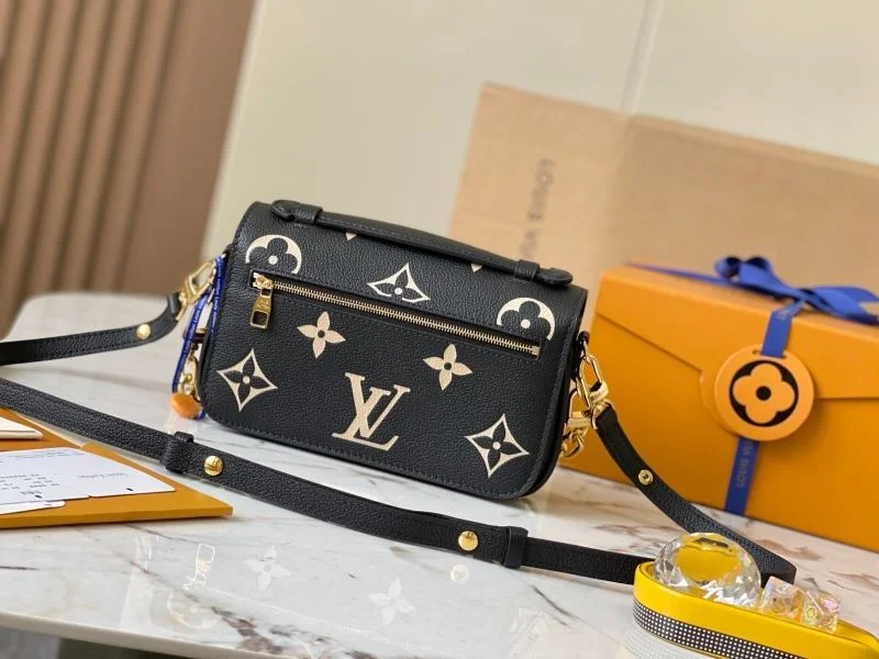 WaterResistant Louis Vuitton Satchel Bags 39701