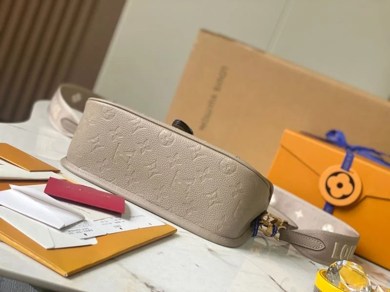 WellDesigned Louis Vuitton Satchel Bags 39678