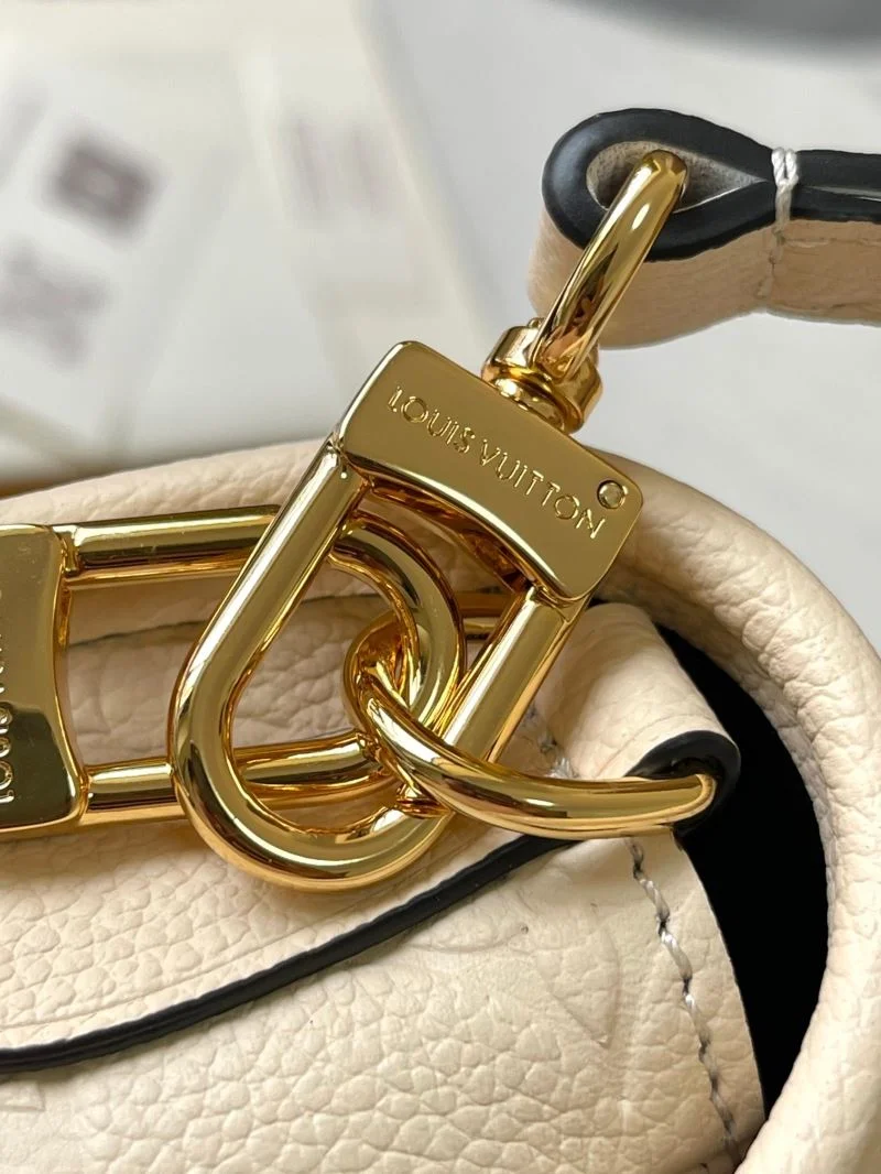 Louis Vuitton Satchel Bags Soft 39680