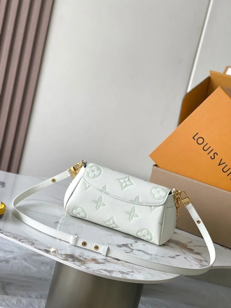 Louis Vuitton Satchel Bags Effortless 39636