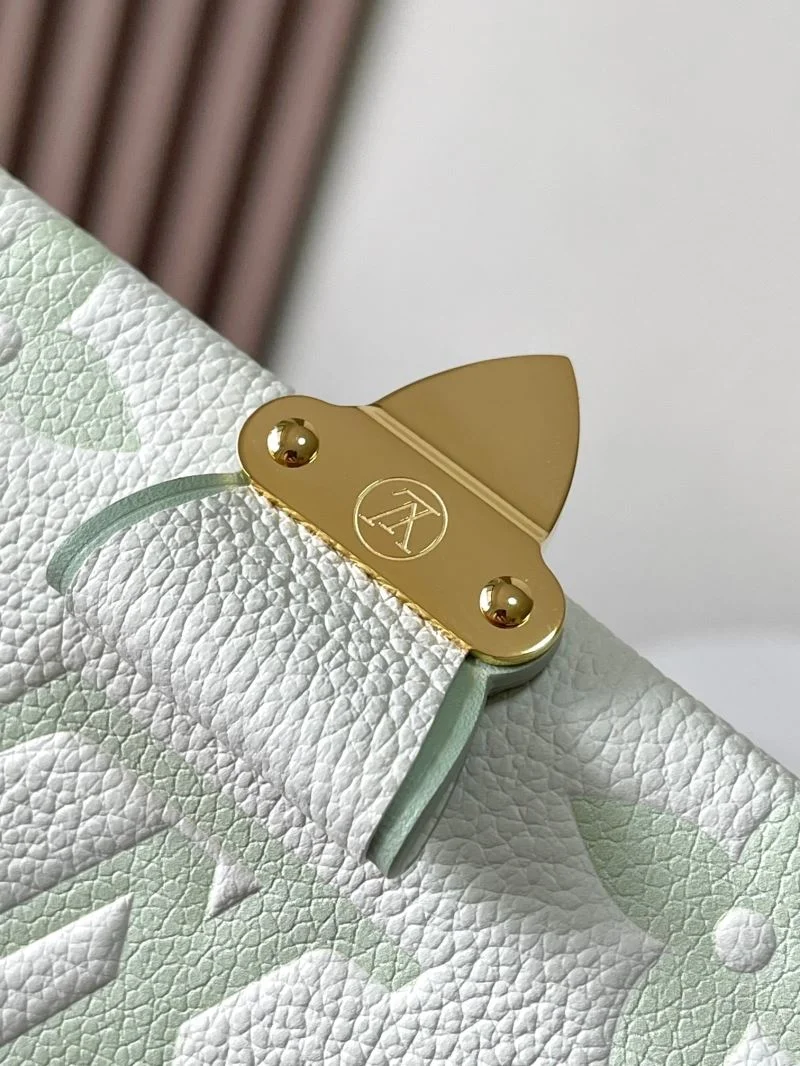 Louis Vuitton Satchel Bags Effortless 39636