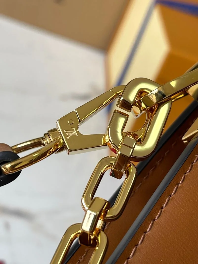 Louis Vuitton Satchel Bags FashionForward 39608