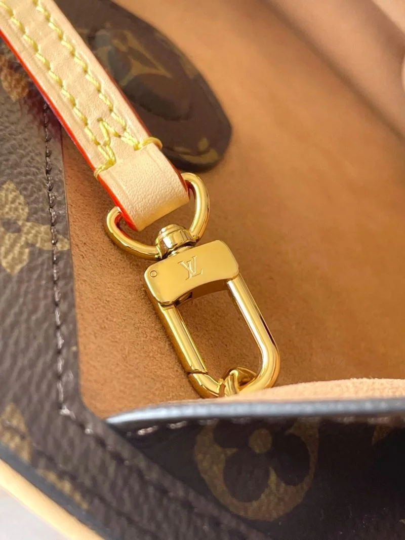 Louis Vuitton Satchel Bags Snug 39596