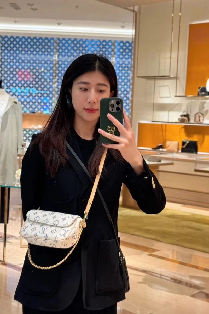 Louis Vuitton Satchel Bags Bold 39585