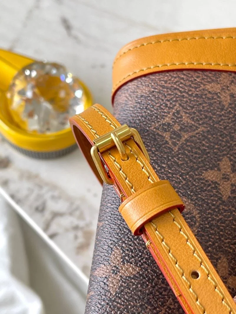 EasyCare Louis Vuitton Satchel Bags 39562