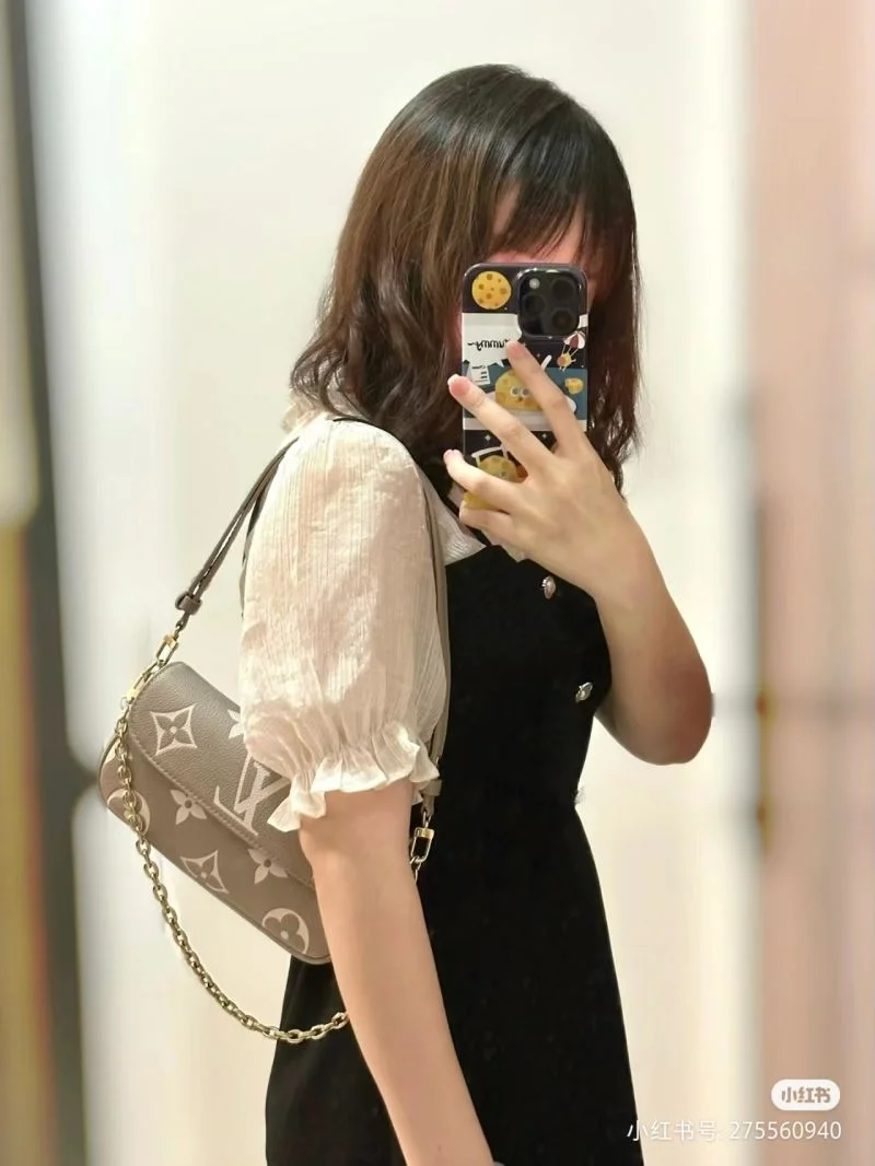 Lightweight Louis Vuitton Satchel Bags 39606