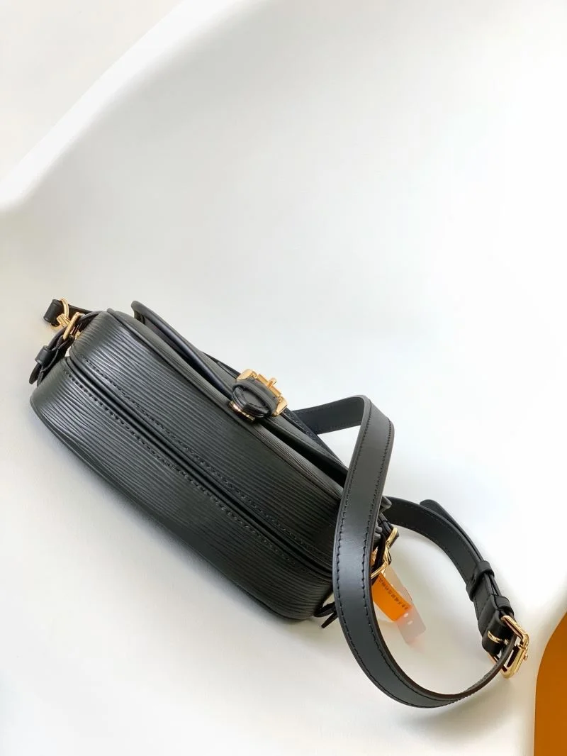 Louis Vuitton Satchel Bags FashionForward 39576