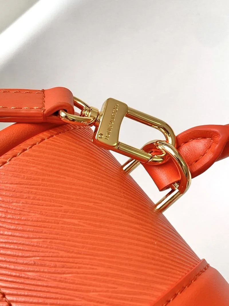 Louis Vuitton Satchel Bags Chic 39565