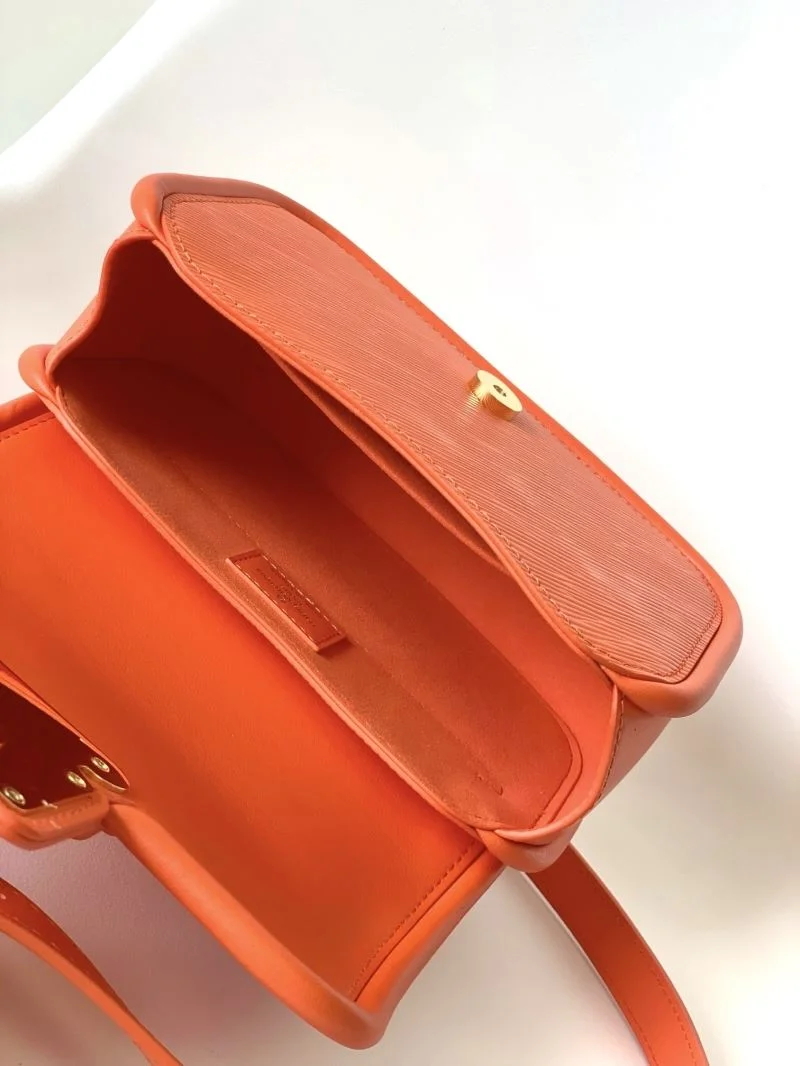 Louis Vuitton Satchel Bags Chic 39565