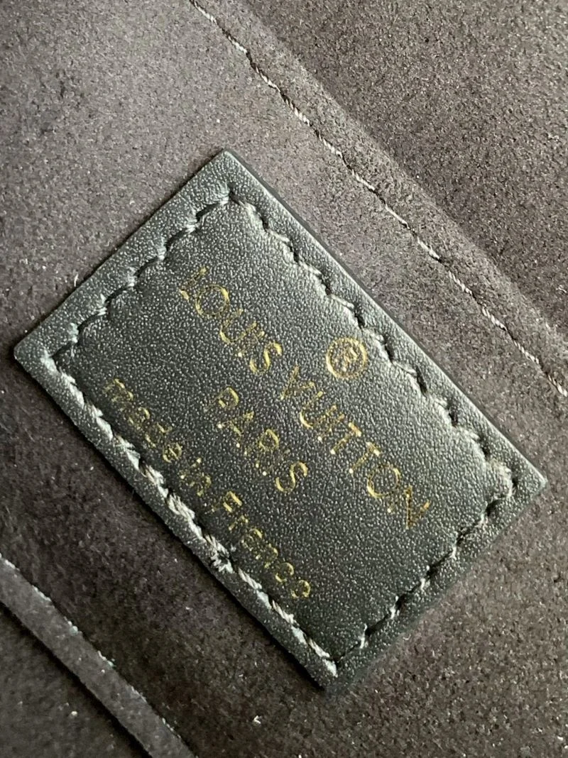 SmoothTexture Louis Vuitton Satchel Bags 39528
